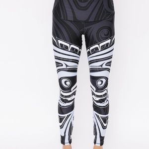 No-Mi-No-U leggings
